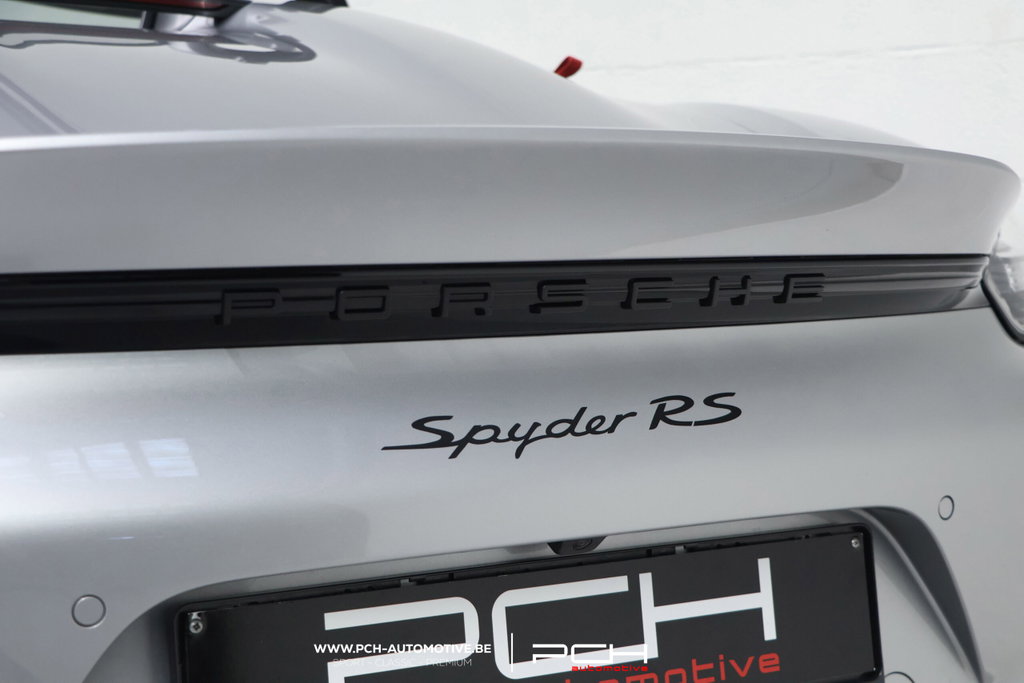 Porsche 718 Spyder RS