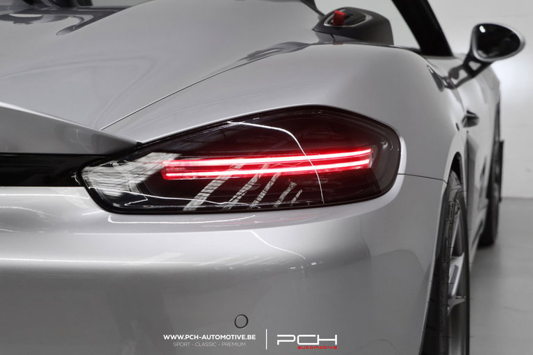 Porsche 718 Spyder RS