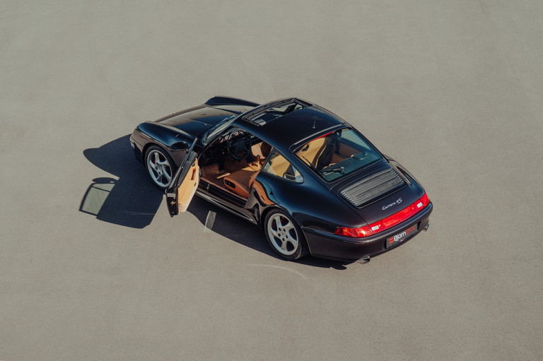 Porsche 993 Carrera 4S
