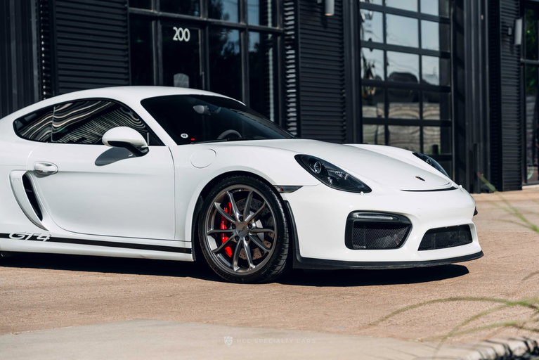 Porsche 981 Cayman GT4