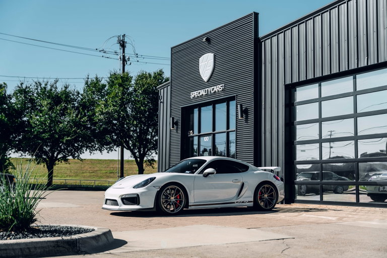 Porsche 981 Cayman GT4