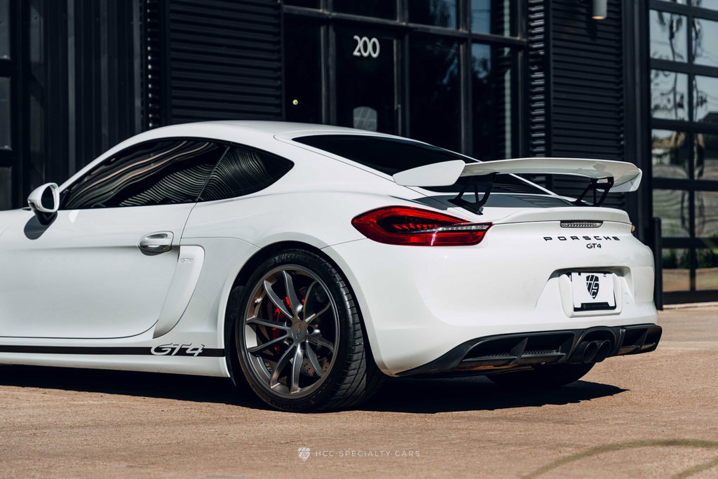 Porsche 981 Cayman GT4