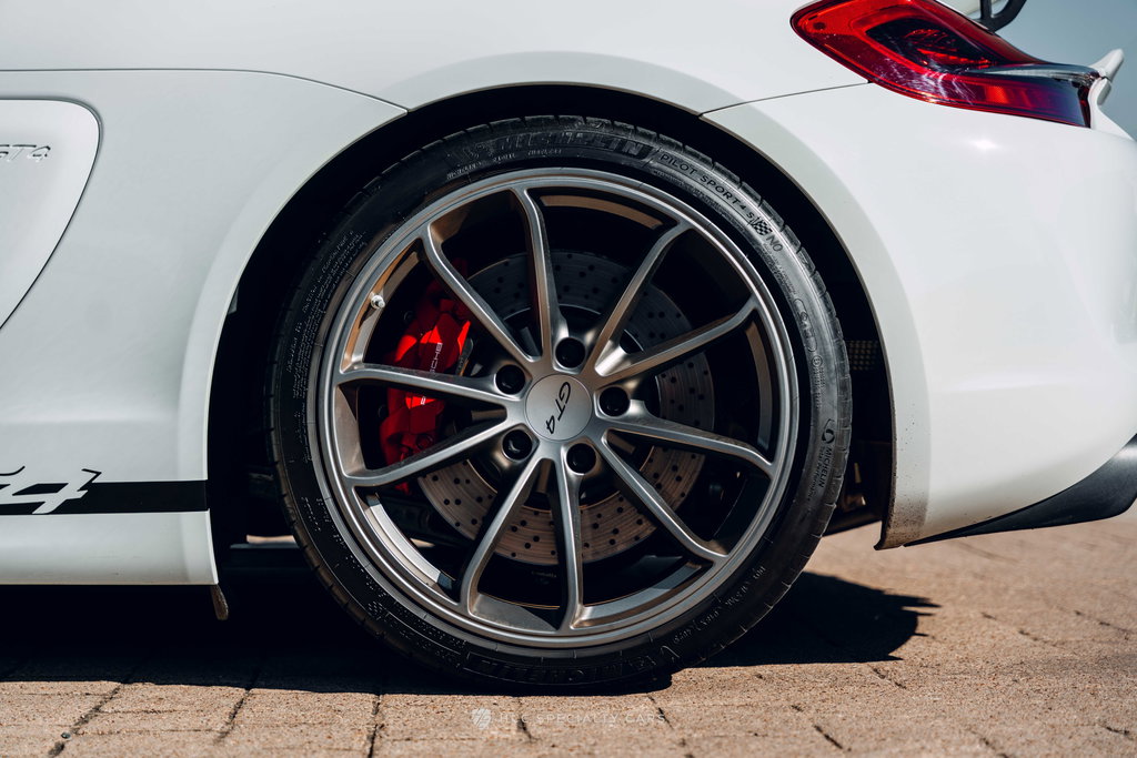 Porsche 981 Cayman GT4