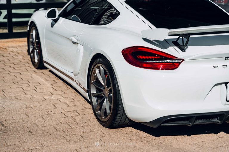 Porsche 981 Cayman GT4