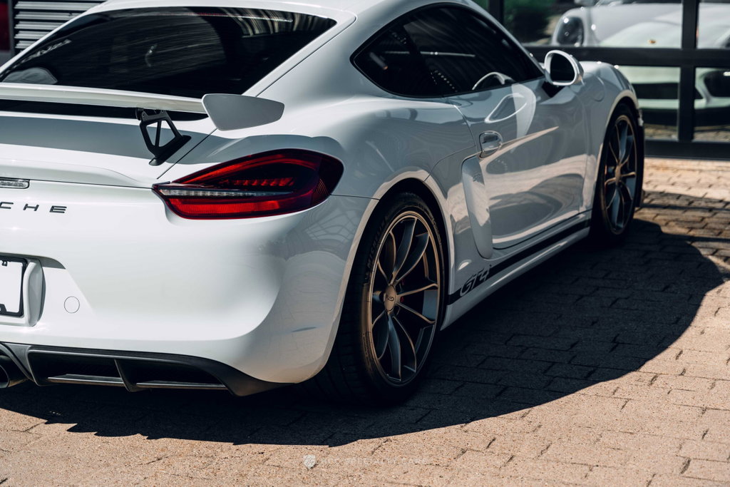 Porsche 981 Cayman GT4