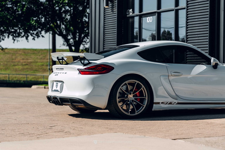 Porsche 981 Cayman GT4