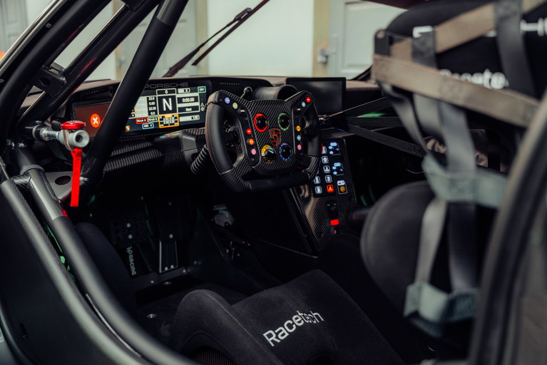 Porsche 911 GT3 R Rennsport