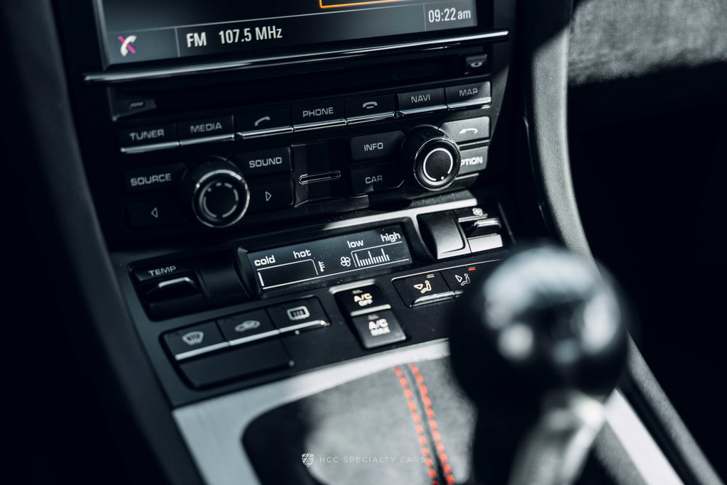 Porsche 981 Cayman GT4