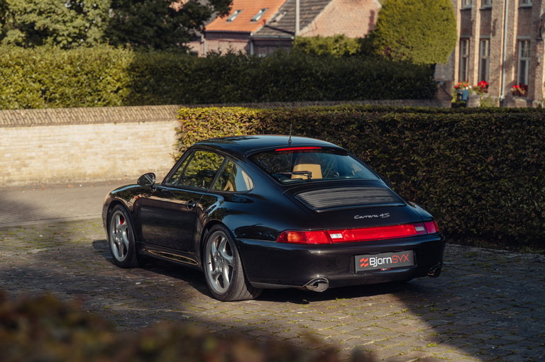 Porsche 993 Carrera 4S