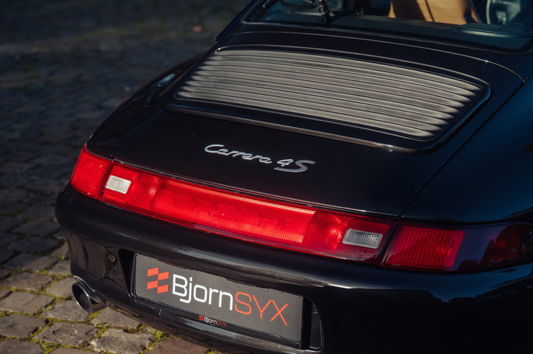 Porsche 993 Carrera 4S
