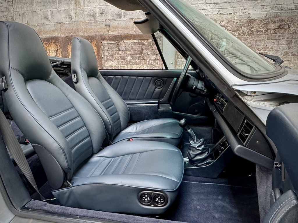 Porsche 911 Turbo 3.3 (US)