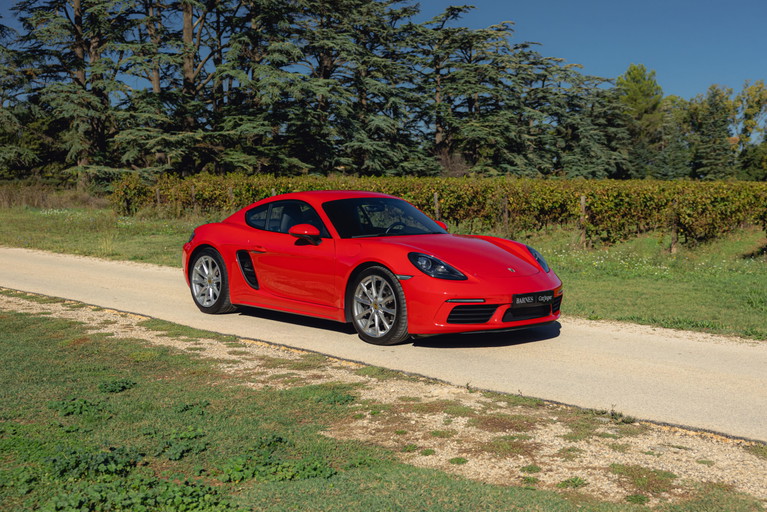 Porsche 718 Cayman