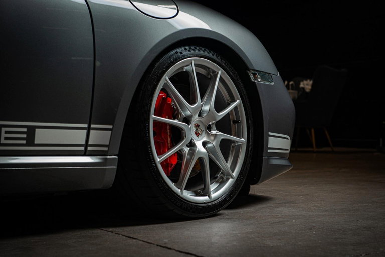 Porsche 987 Cayman R