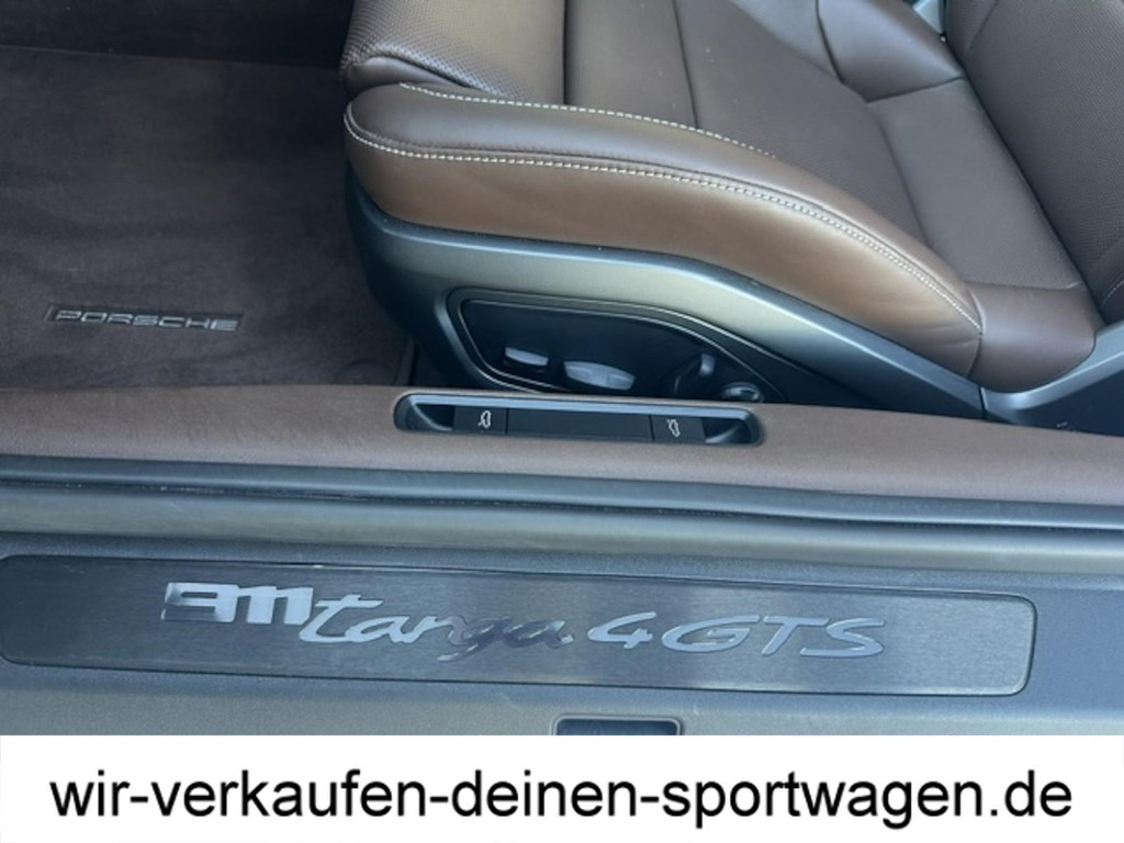 Porsche 992 Targa 4 GTS