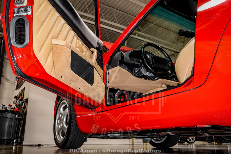 Porsche 968