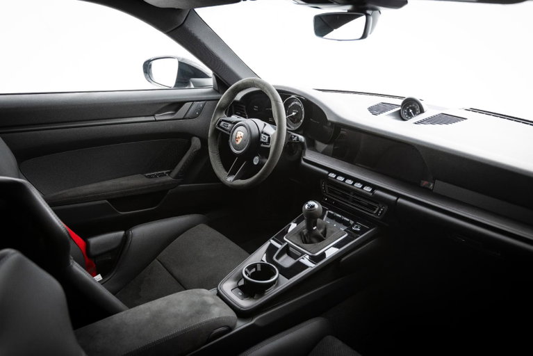 Porsche 992 Carrera GTS