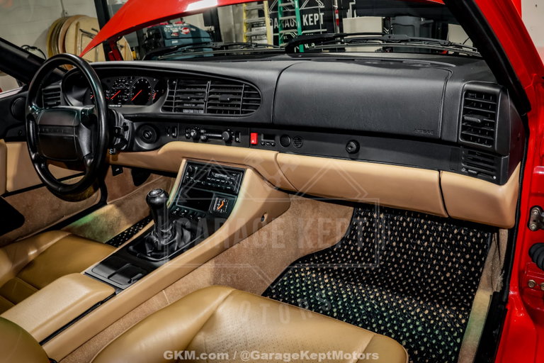 Porsche 968