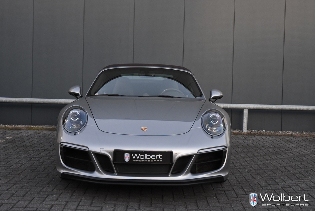 Porsche 991.2 Carrera GTS
