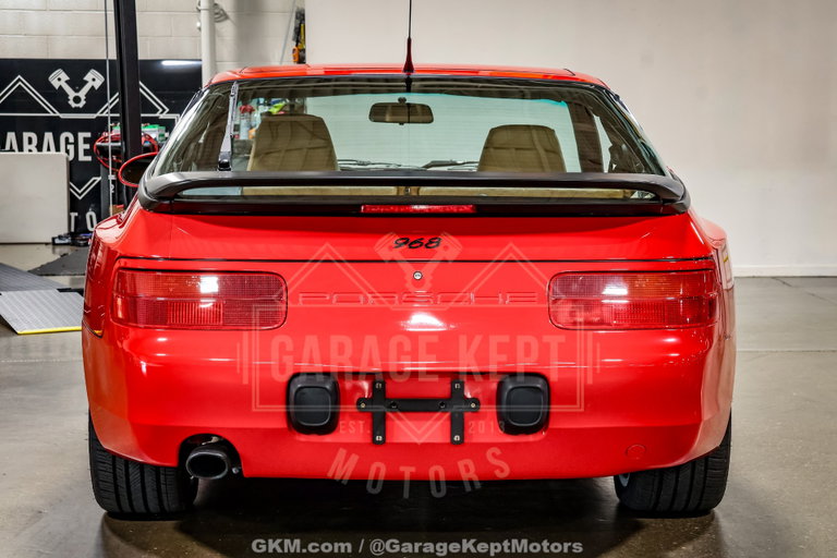 Porsche 968