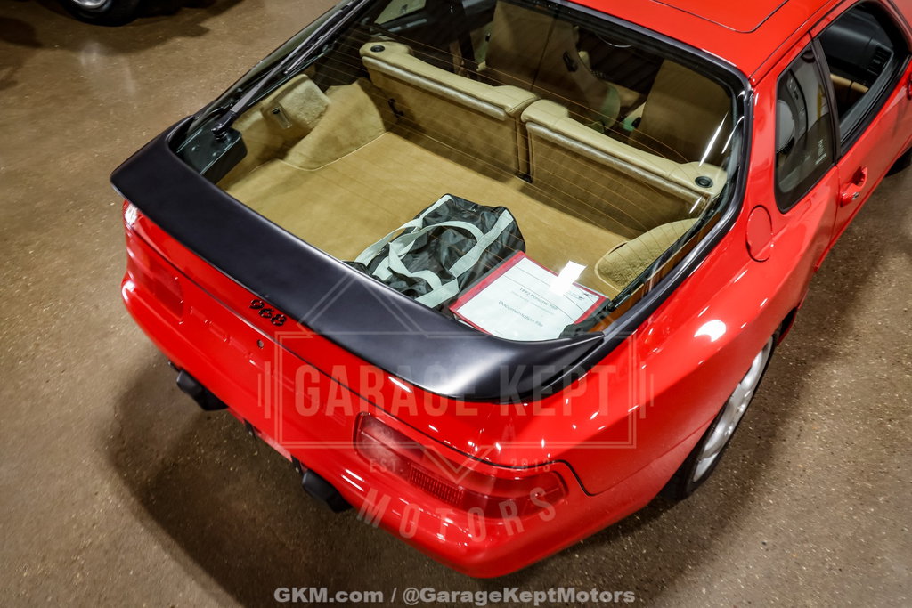 Porsche 968
