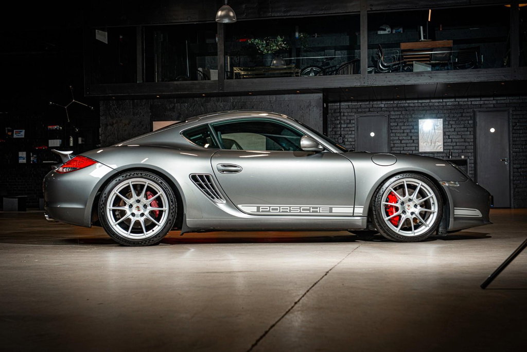 Porsche 987 Cayman R