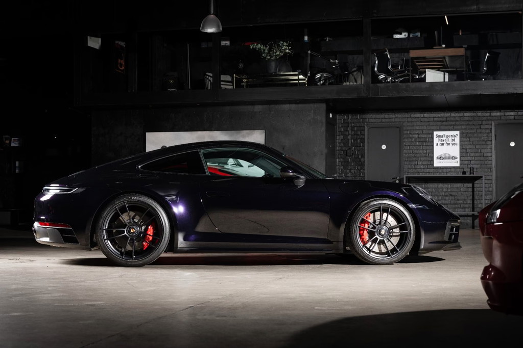 Porsche 992 Carrera GTS