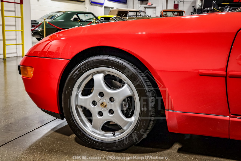 Porsche 968