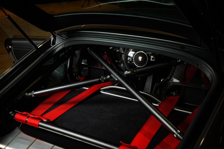 Porsche 987 Cayman R