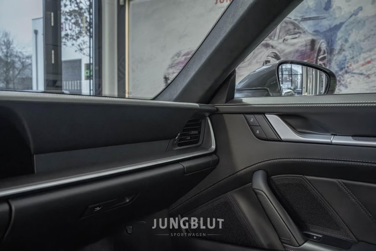 Porsche 992 Turbo S