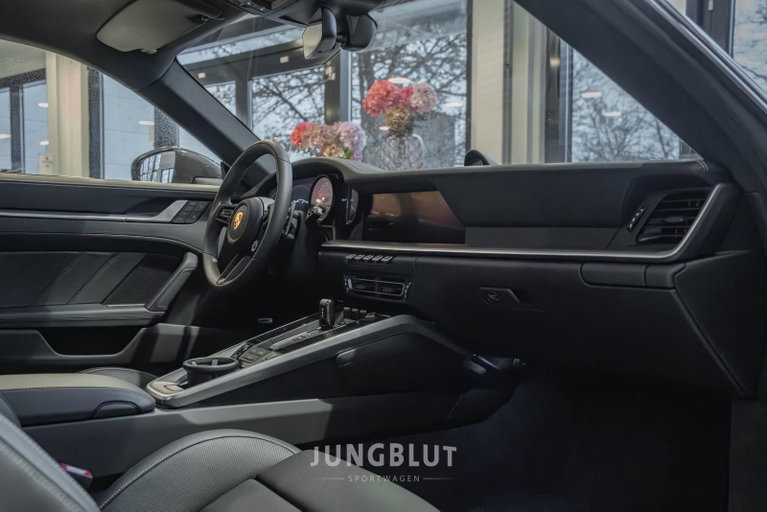 Porsche 992 Turbo S