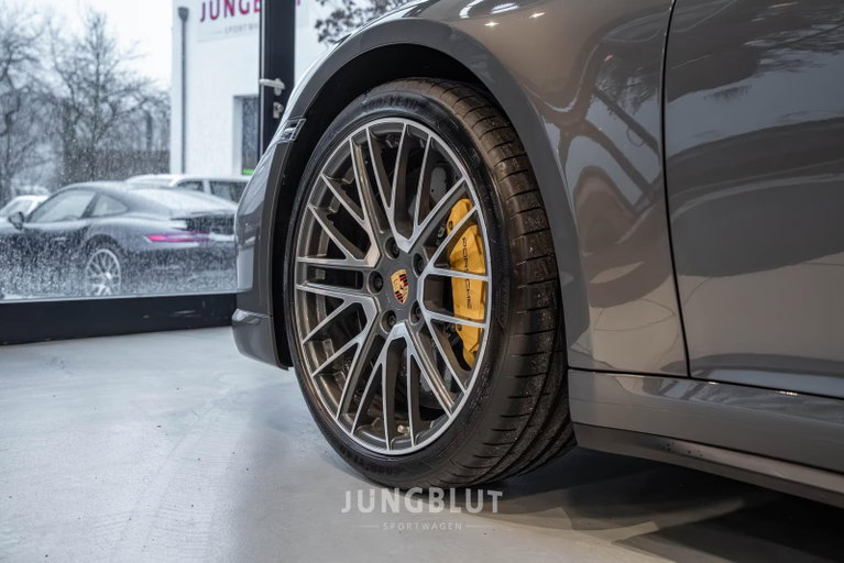 Porsche 992 Turbo S