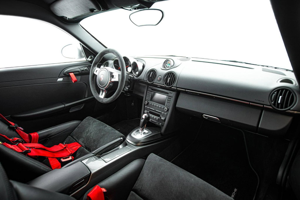 Porsche 987 Cayman R