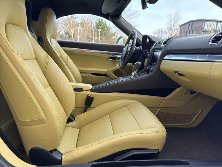 Porsche 981 Boxster S