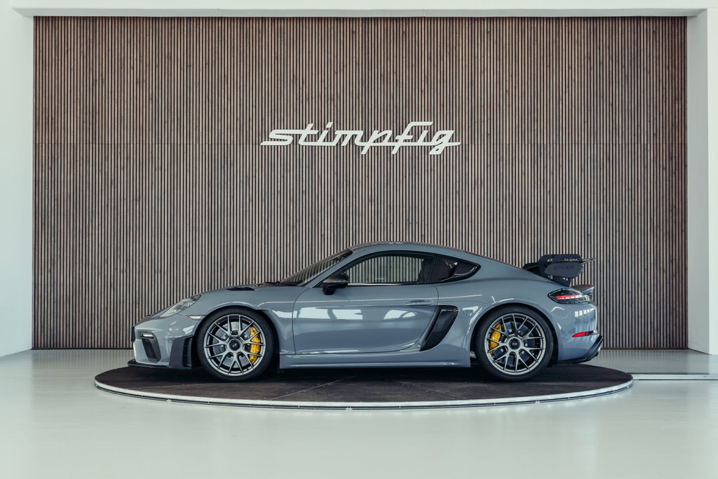 Porsche 718 Cayman GT4 RS