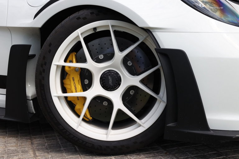Porsche 992 GT3 RS