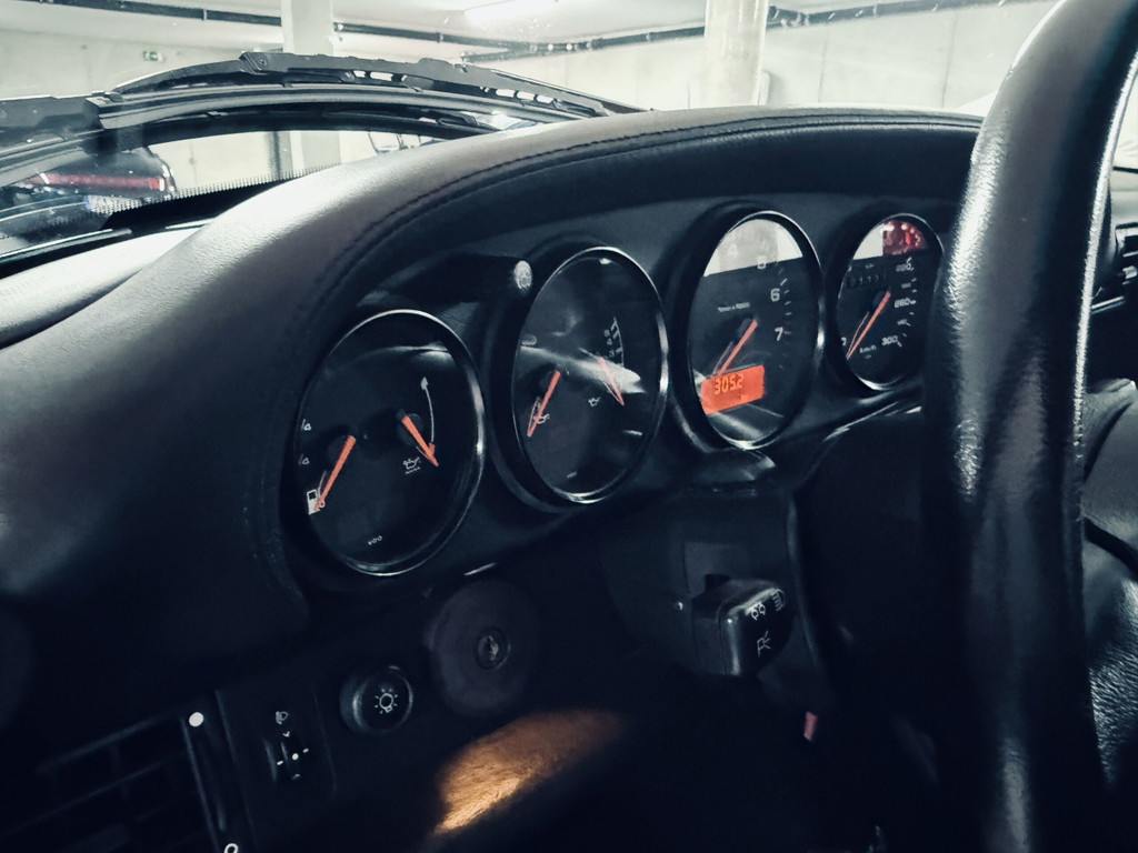 Porsche 993 Carrera 4S