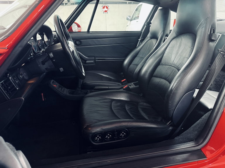 Porsche 993 Carrera 4S