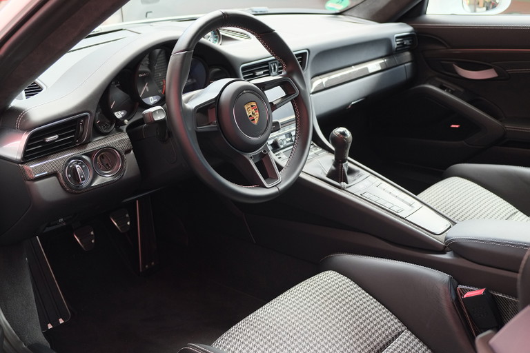 Porsche 911 R