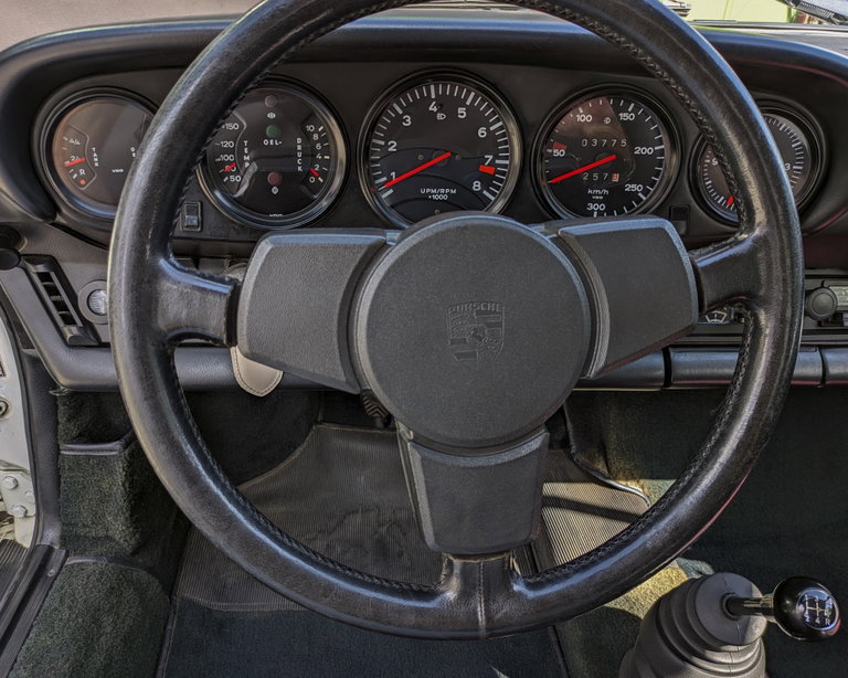 Porsche 911 Carrera 2.7