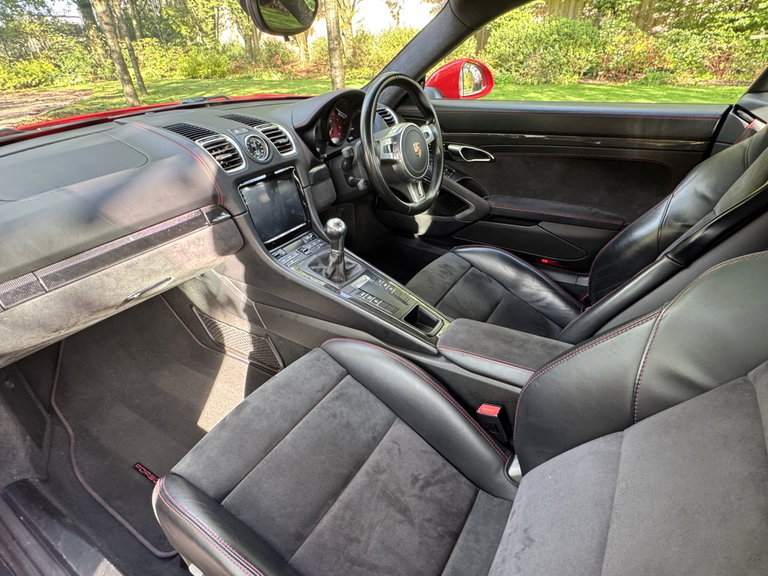 Porsche 981 Cayman GTS