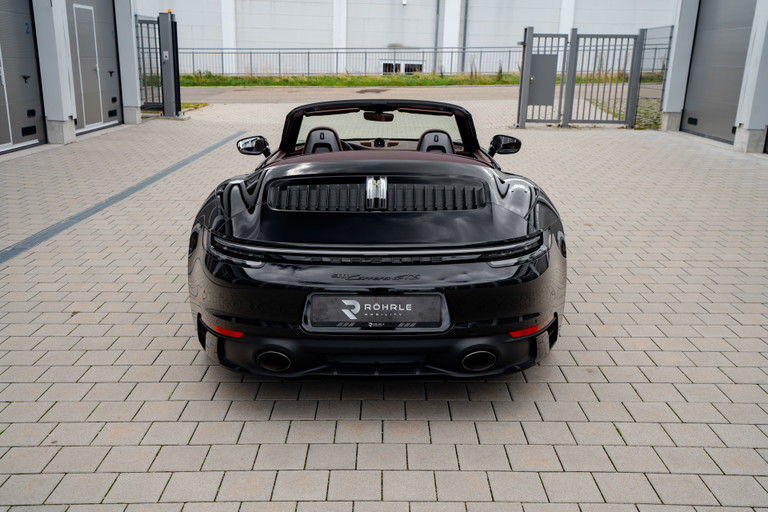 Porsche 992 Carrera GTS