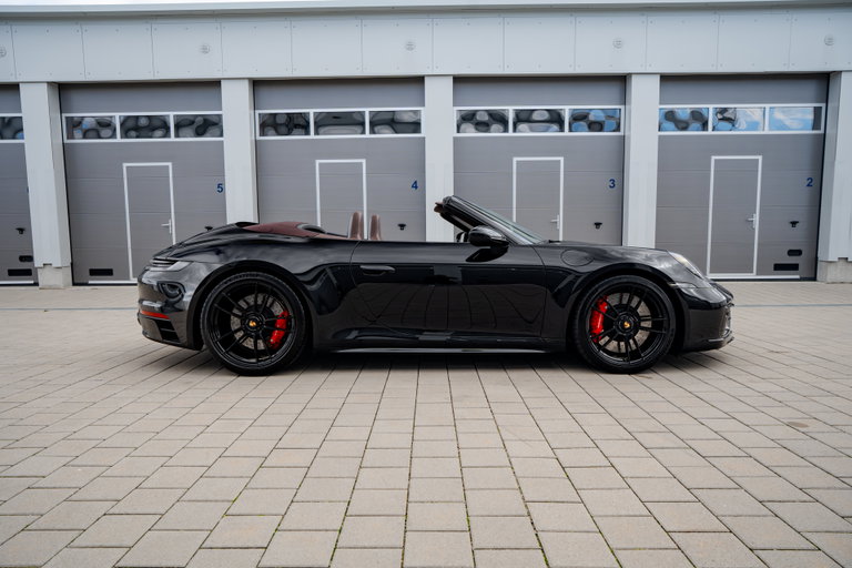 Porsche 992 Carrera GTS