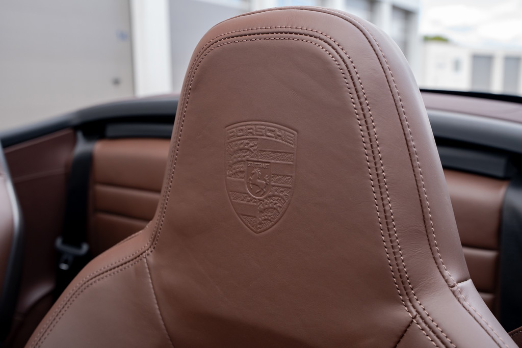 Porsche 992 Carrera GTS