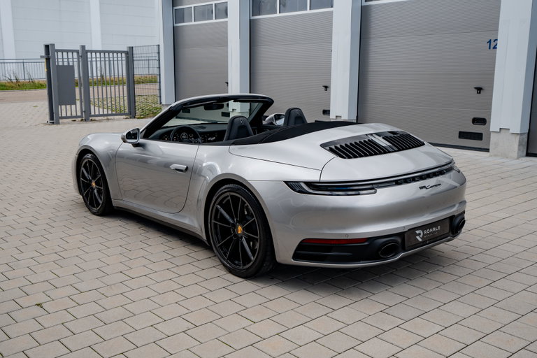 Porsche 992 Carrera
