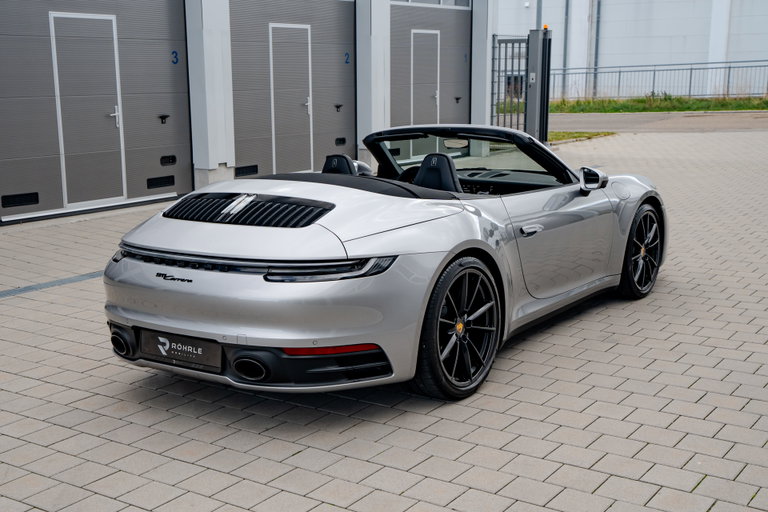 Porsche 992 Carrera