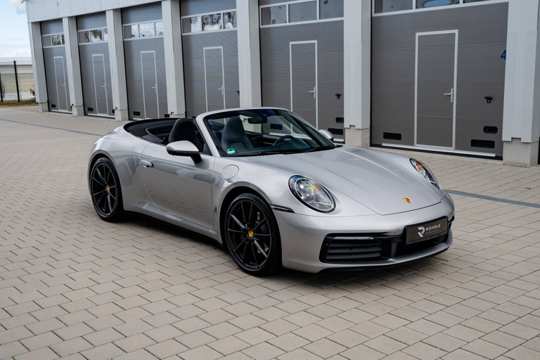 Porsche 992 Carrera