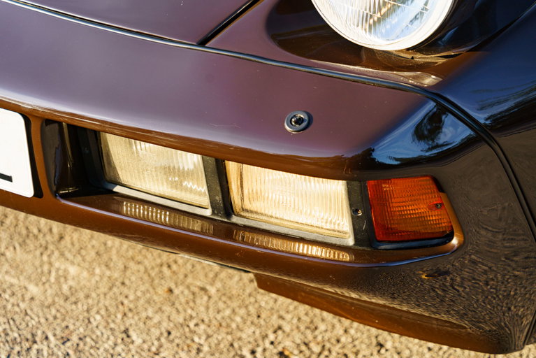 Porsche 928