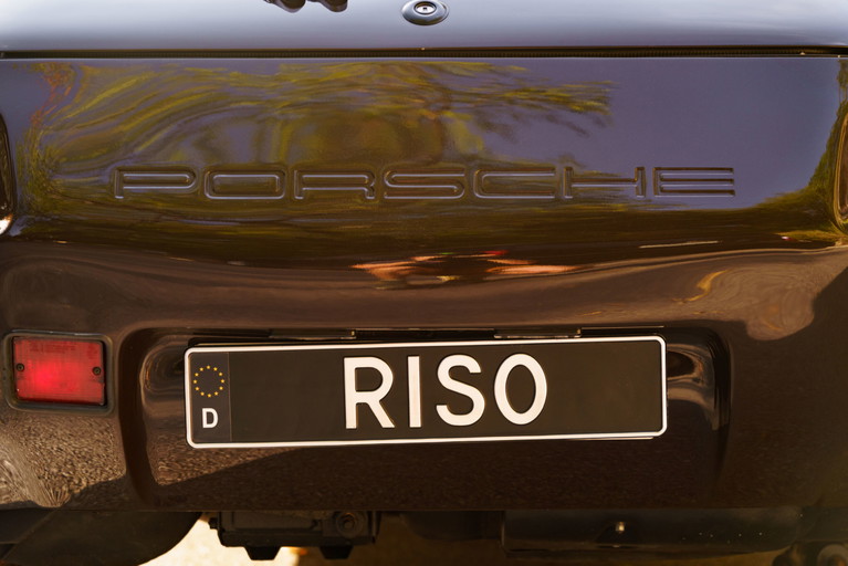 Porsche 928