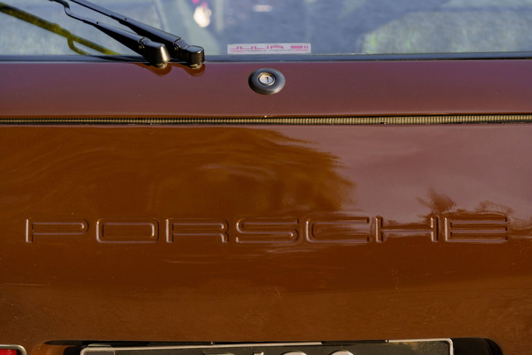 Porsche 928