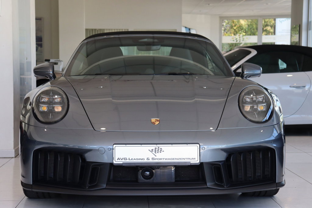 Porsche 992.2 Carrera GTS